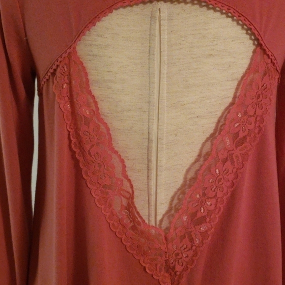𝅺altar'd State Open Back Shirt NWT - Picture 6 of 8